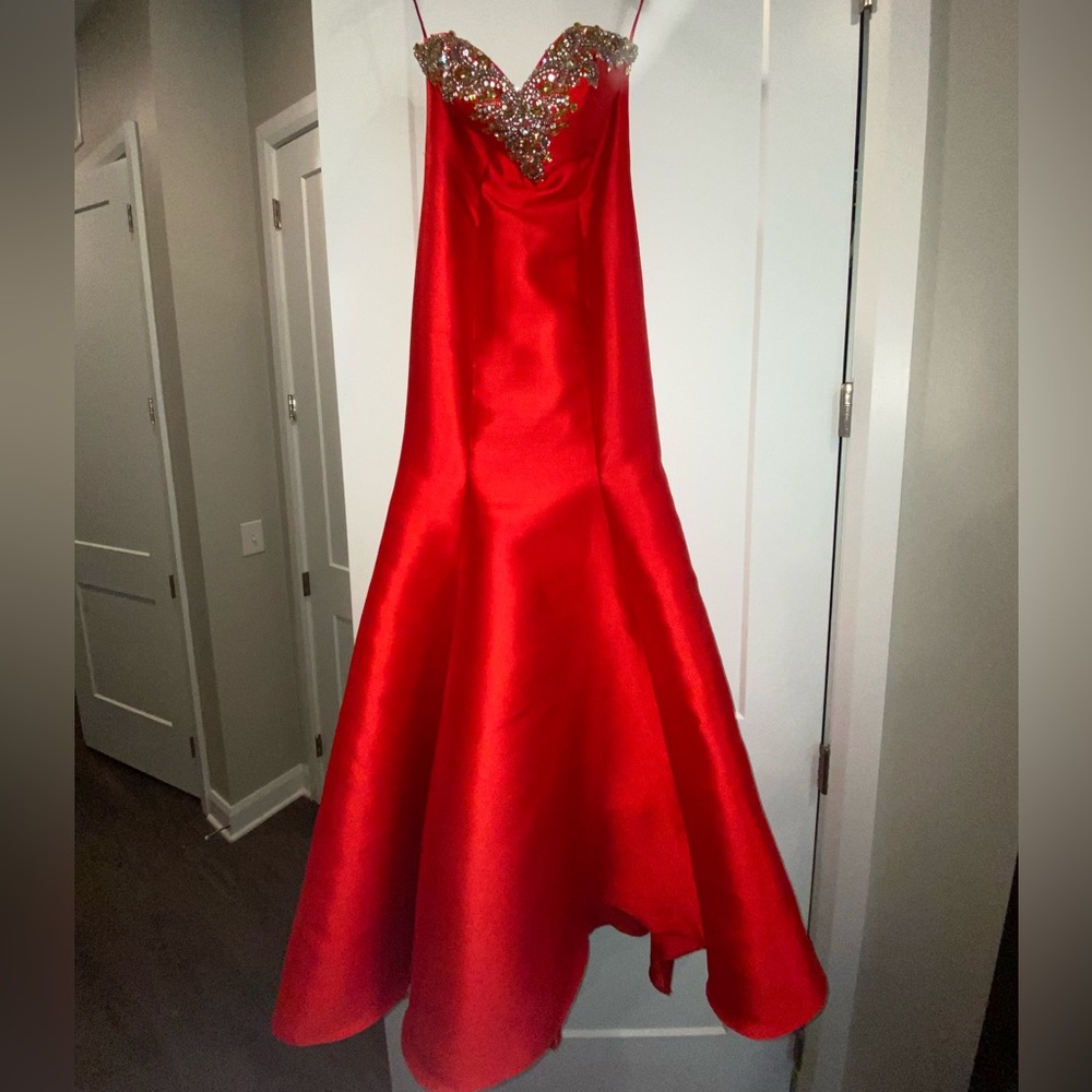 Mori Lee by Madeline Gardner Red Strapless Low Back Mermaid Prom Dress Size 7/8
